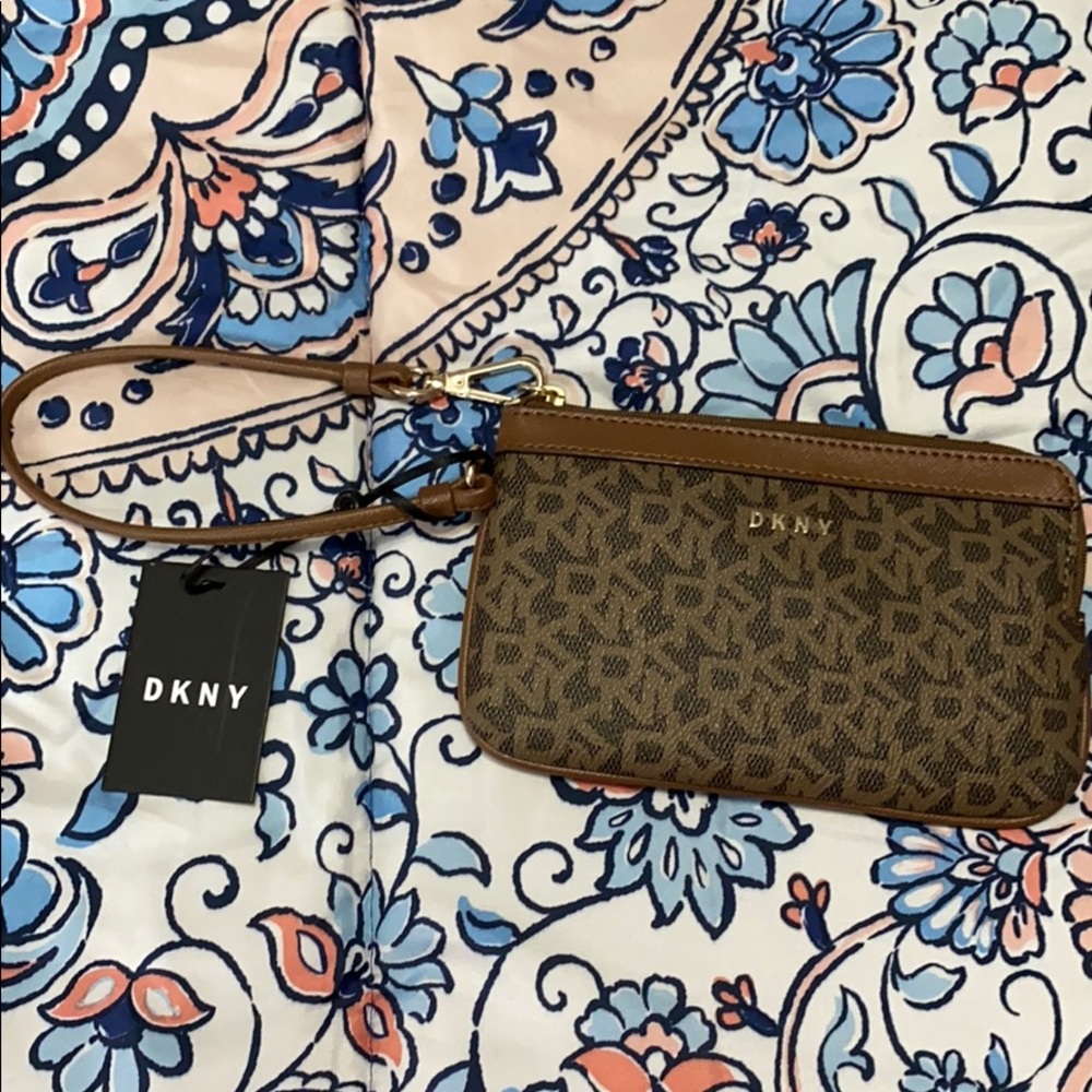 wristlet